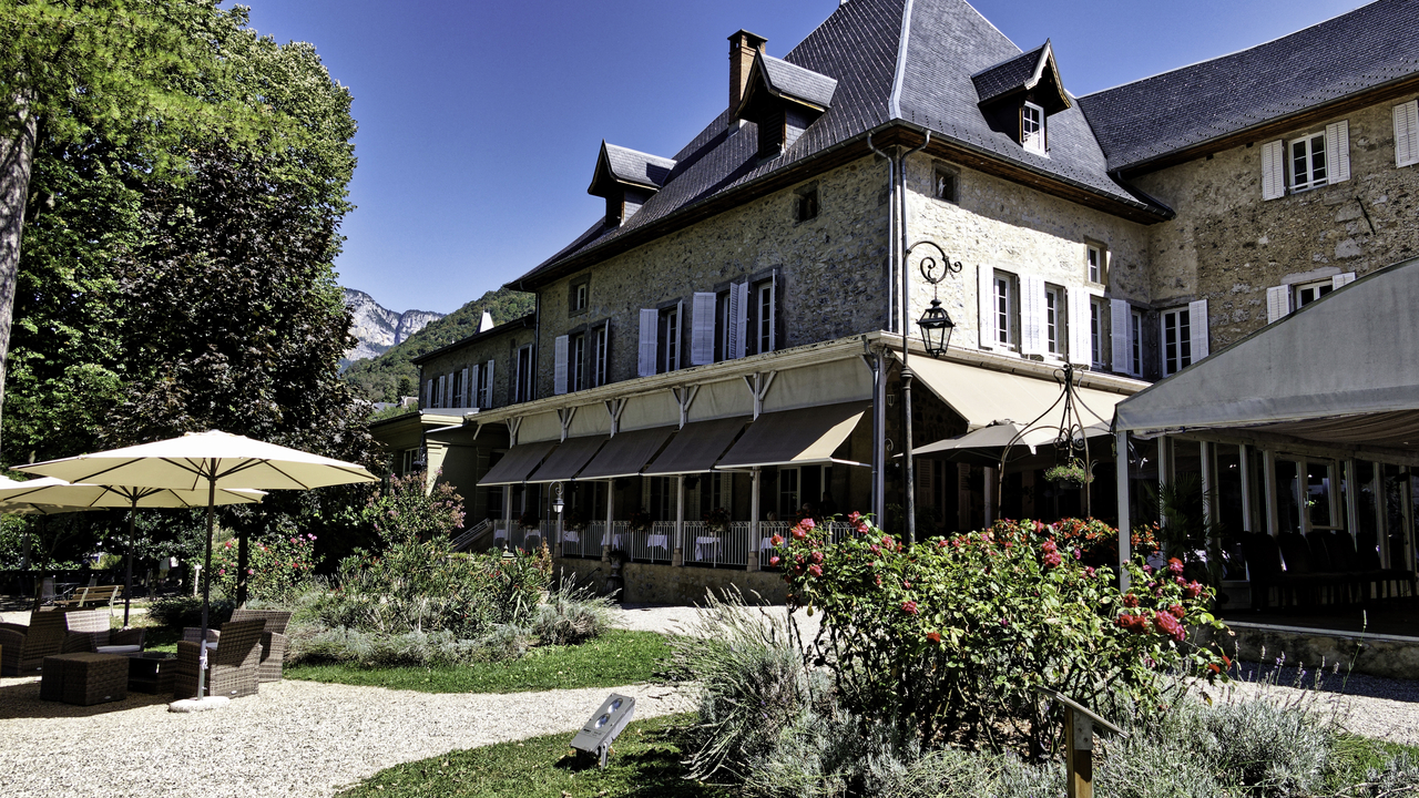 20250825-110501•Chateau Hotel•Challes-les-Eaux•Auvergne-Rhone-Alpes•France